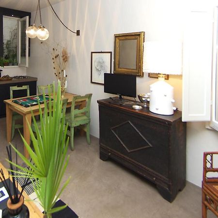Appartamento Centro Citta Quartiere Oltrarno Con Una Camera Da Letto Firenze Bagian luar foto